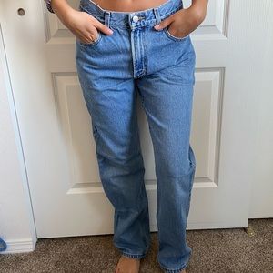 vintage levi’s low waisted medium wash jeans